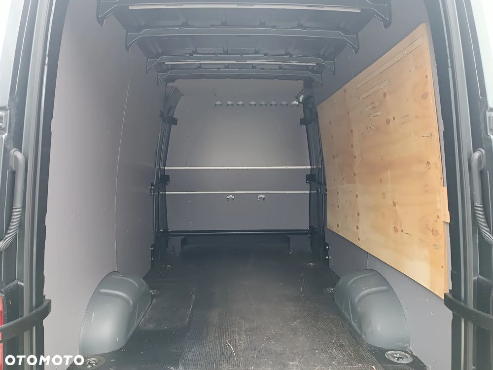 Volkswagen Crafter brygadowy - 12