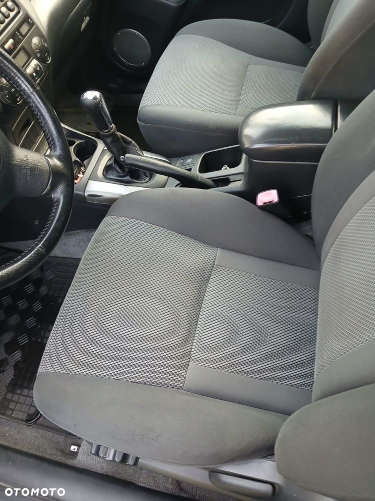 Toyota Rav4 2005 photo 2