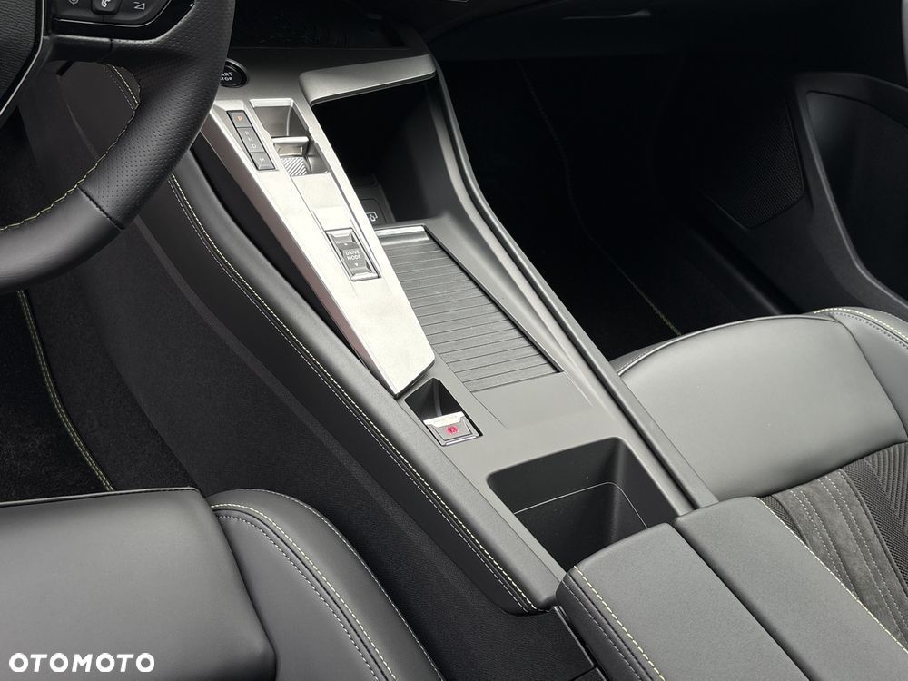 Peugeot 408 1.2 PureTech mHEV GT S&S e-DSC6 - 20