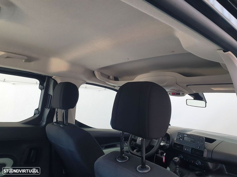 Citroën Berlingo 1.2 PureTech M Shine - 22