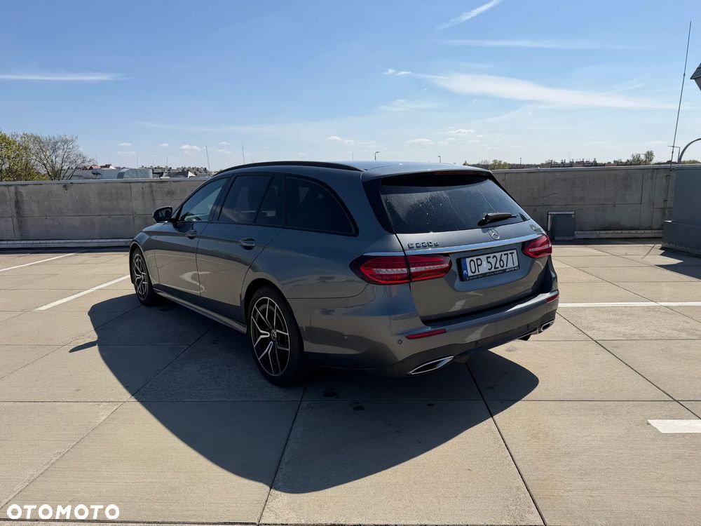 Mercedes-Benz Klasa E - 8