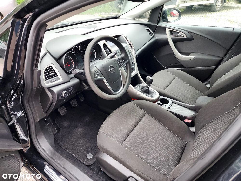 Opel Astra 1.4 Turbo Edition - 32