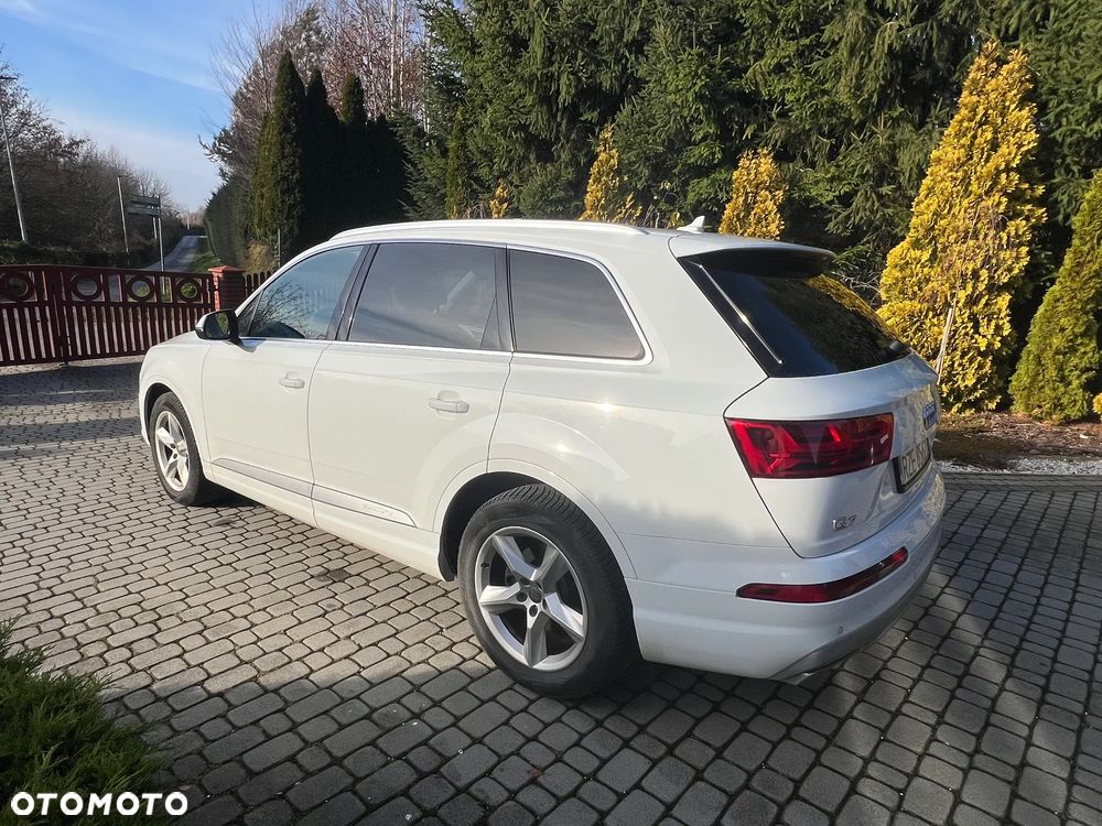 Audi Q7 - 7