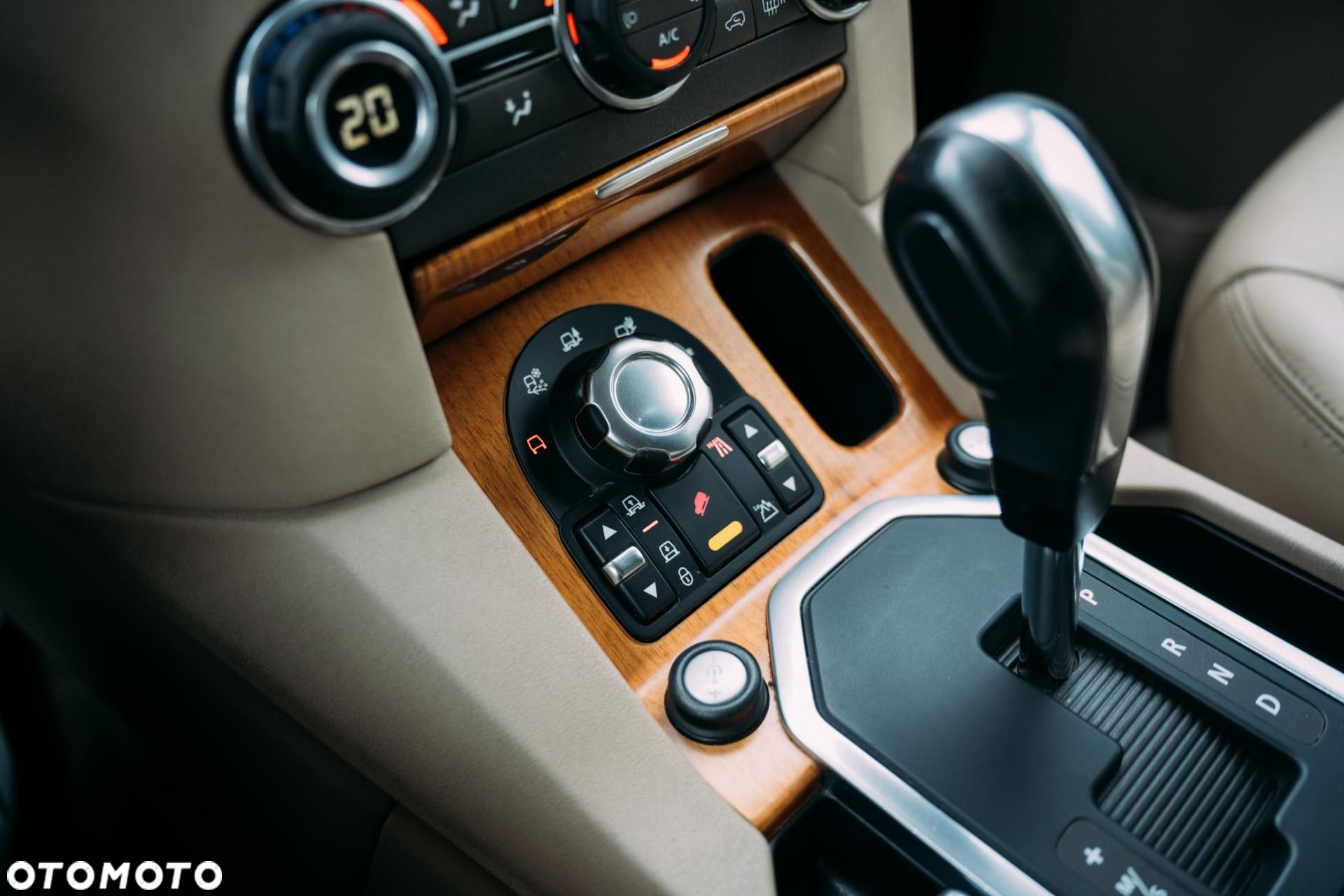 Land Rover Discovery - 15