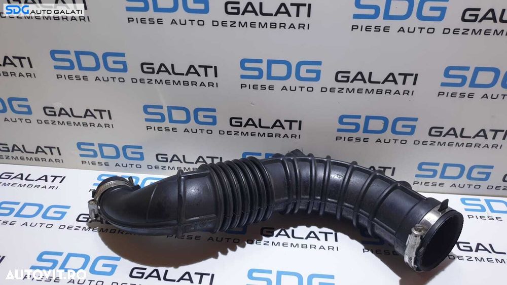 Furtun Conducta Tub Tubulatura Aer Radiator Intercooler Turbo Turbina Turbosuflanta Renault Fluence 1.5 DCI 2009 - 2012 Cod 8200500384 8200500384B [AV1868] - 1