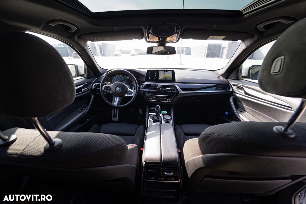 BMW Seria 5 520d xDrive AT - 11