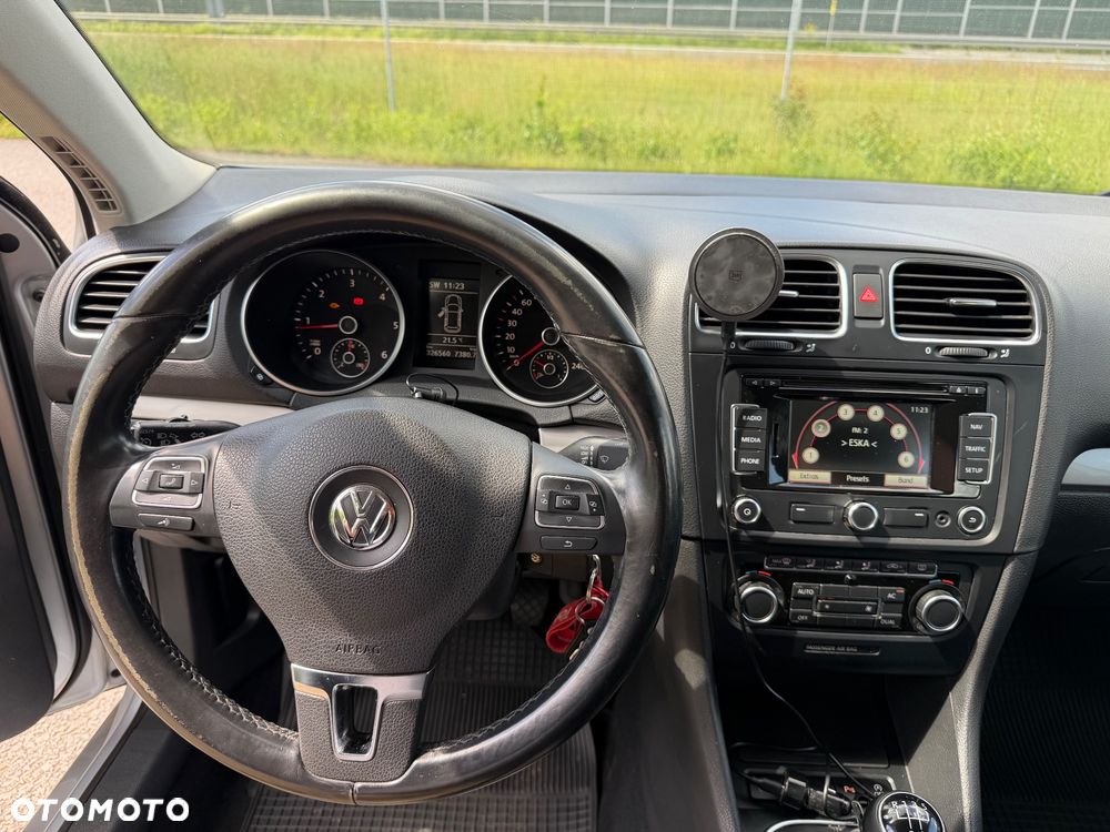 Volkswagen Golf 1.6 TDI BlueMotion Technology Comfortline - 14