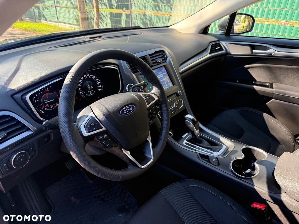Ford Mondeo 2.0 TDCi Titanium PowerShift - 11