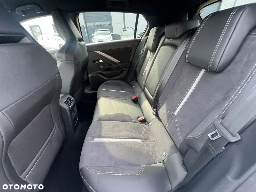 Opel Astra GSe - 21