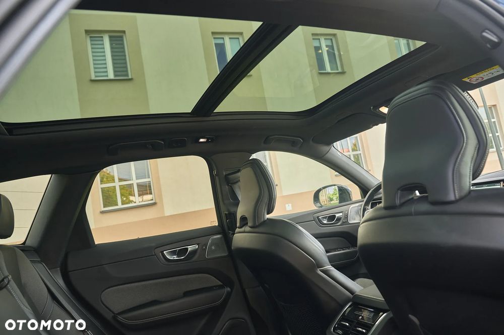 Volvo XC 60 B5 B Geartronic RDesign - 29