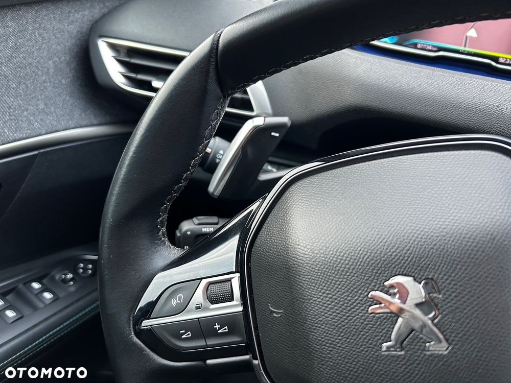 Peugeot 3008 1.6 PureTech Hybrid4 PHEV Allure Pack S&S EAT8 - 31