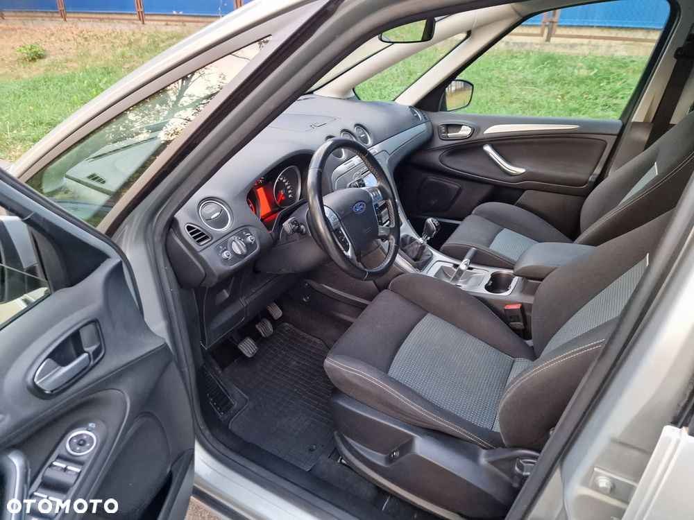 Ford S-Max 2.0 TDCi DPF Titanium - 29