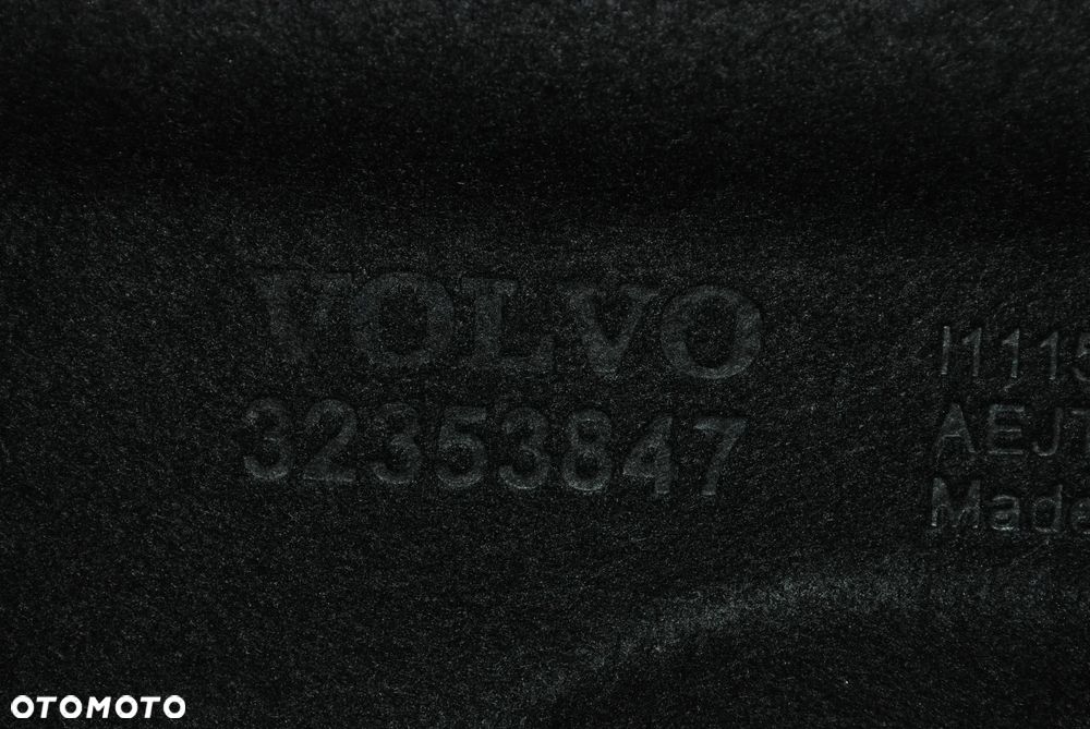 PÓŁKA BAGAŻNIKA TYLNA VOLVO XC40 19- - 5