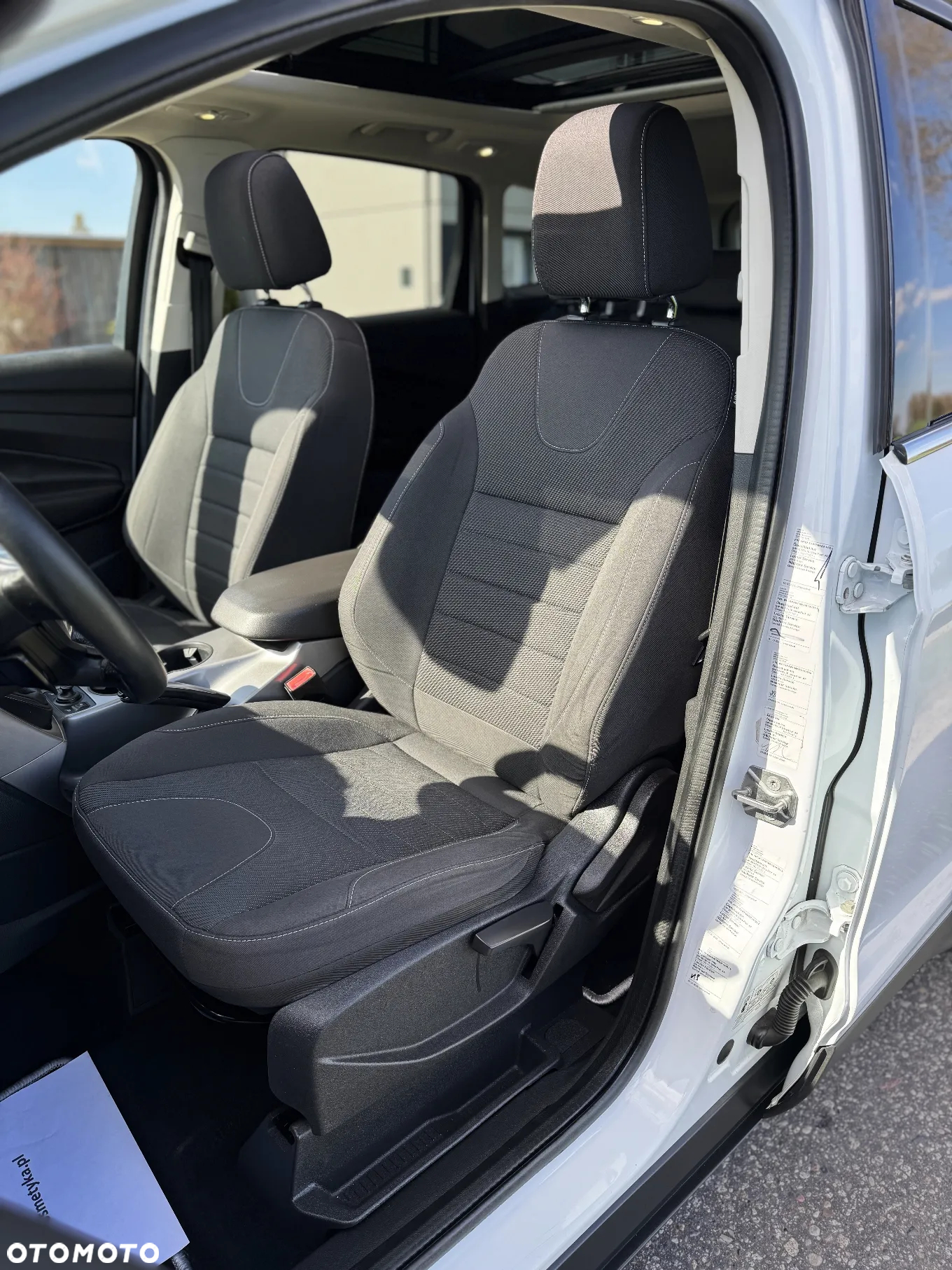 Ford Kuga 2.0 TDCi 4WD Trend - 32
