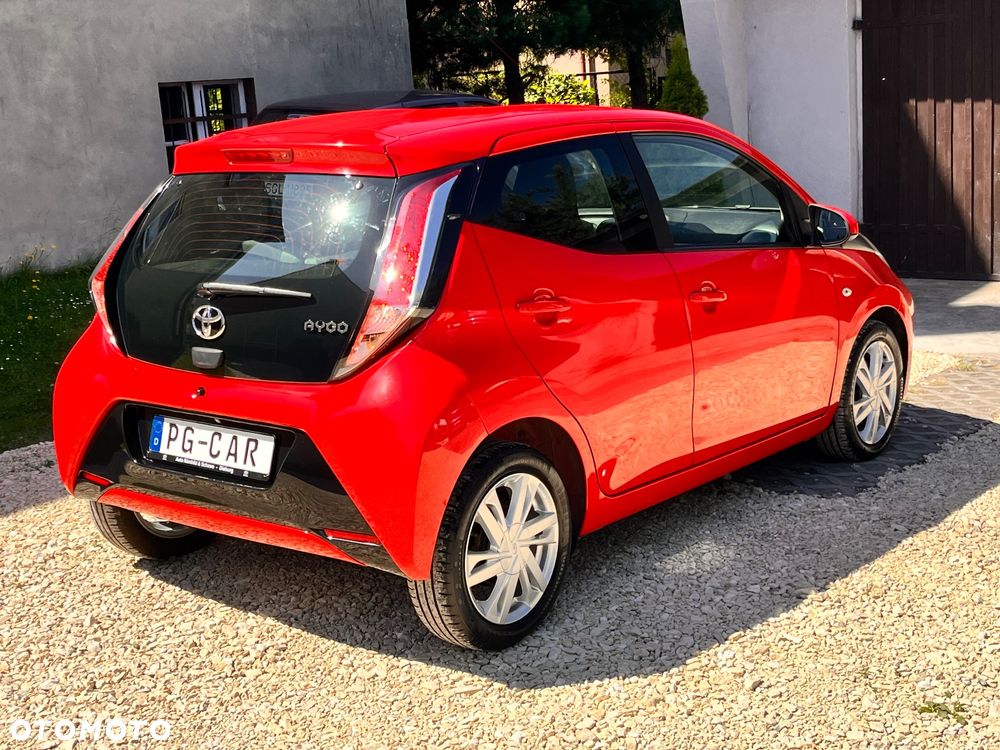 Toyota Aygo x-clusiv - 6