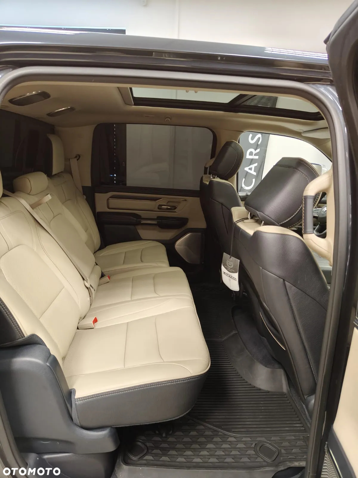 RAM 1500 - 28