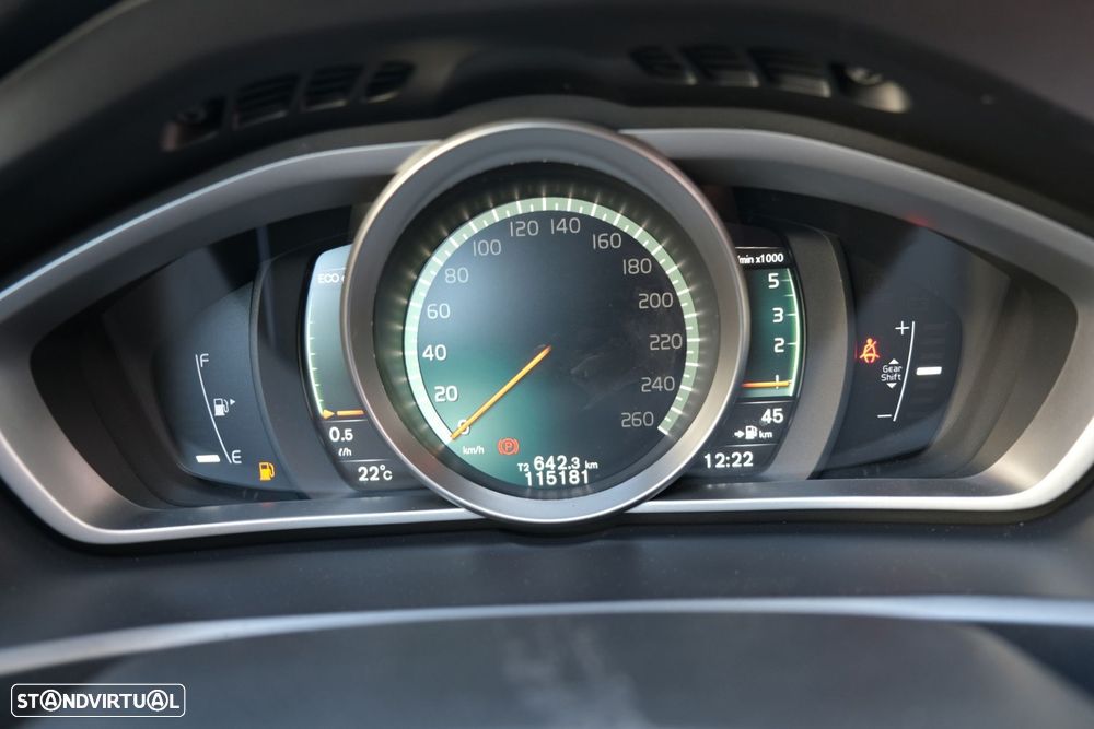 Volvo V40 2.0 D2 Momentum - 23