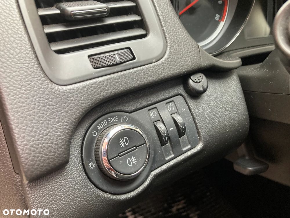 Opel Insignia 1.8 Cosmo - 12