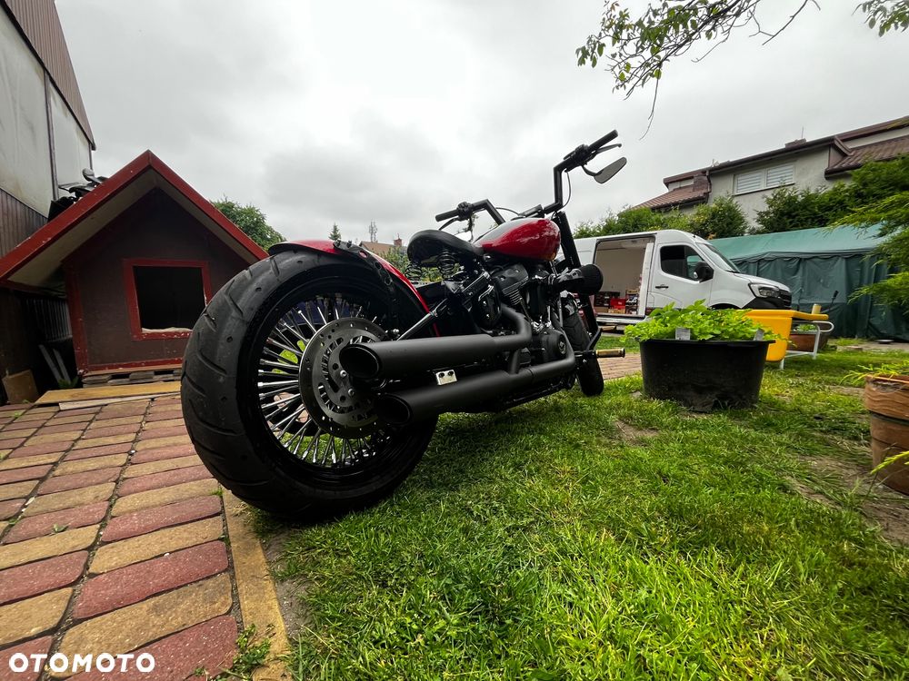 Harley-Davidson Softail Street Bob - 6