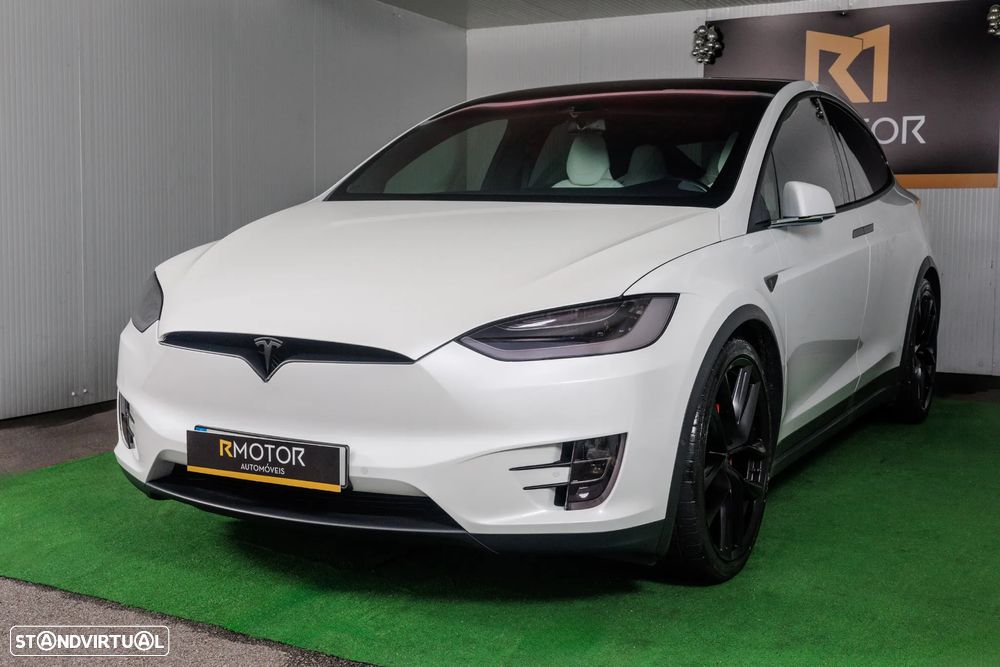 Tesla Model X P100D - 12