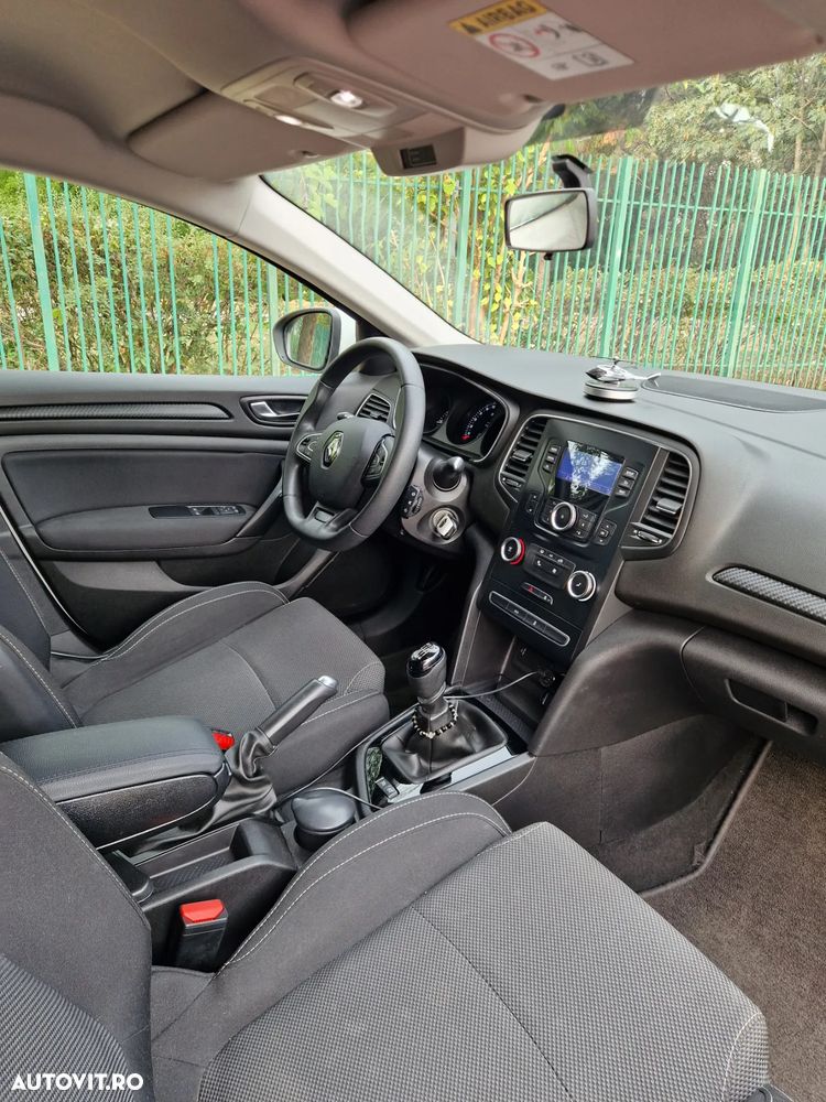 Renault Megane - 9