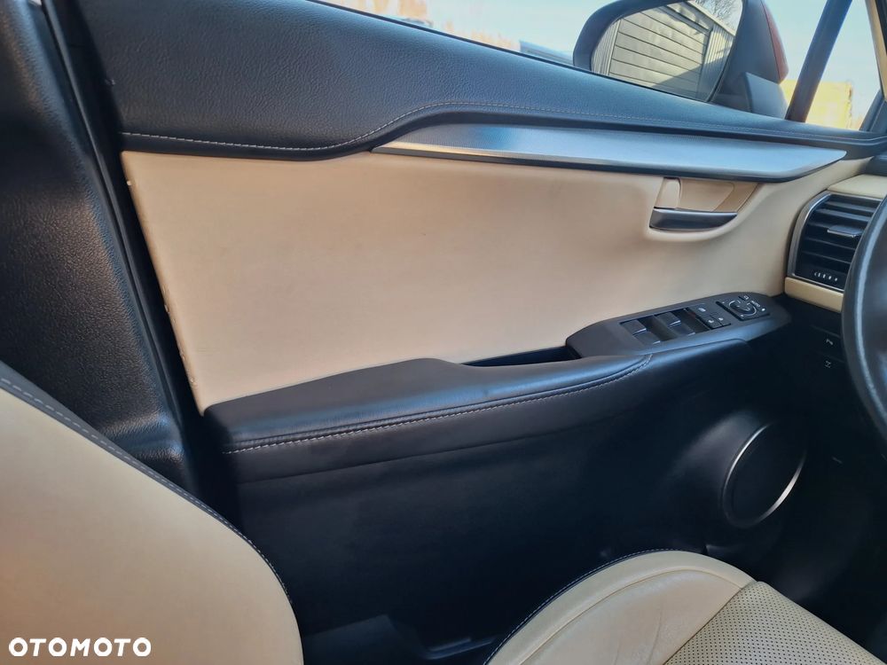 Lexus NX 200t Prestige AWD - 19