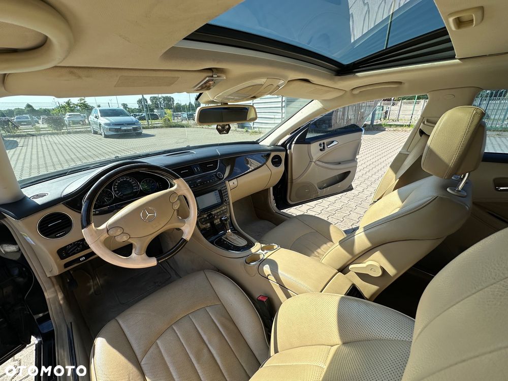 Mercedes-Benz CLS 500 - 14