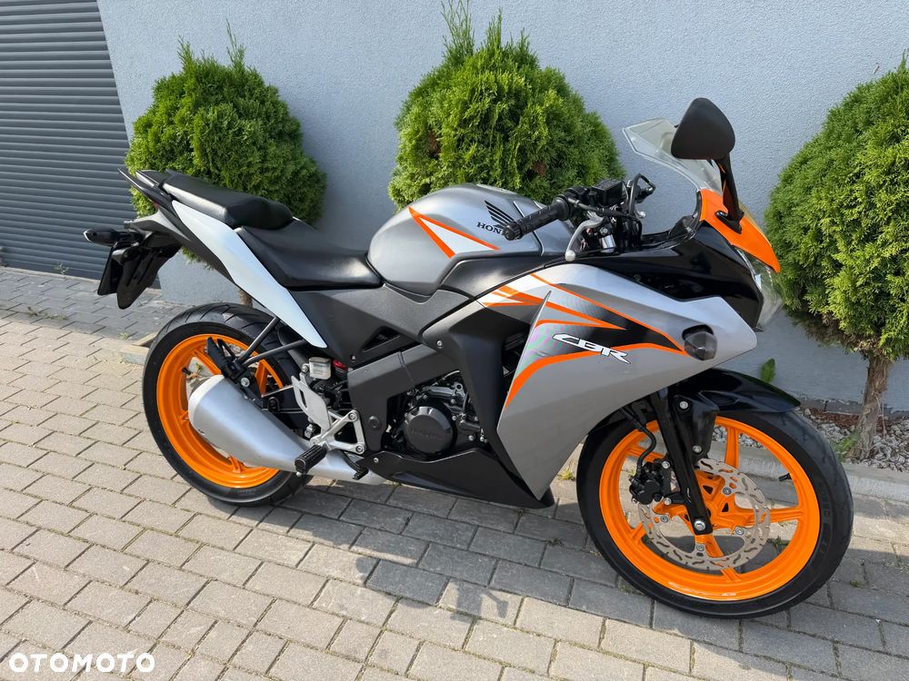 Honda CBR - 24