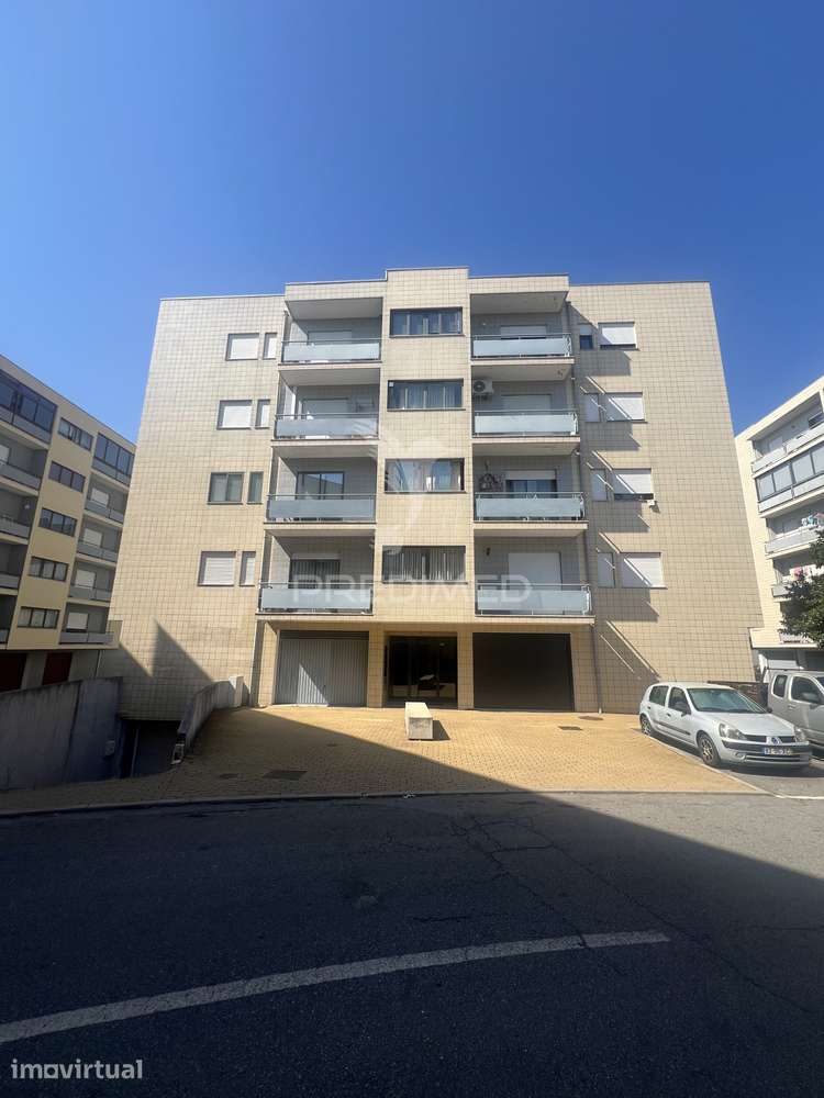 T3 com Suite e Garagem em Real, Braga - Grande imagem: 4/5