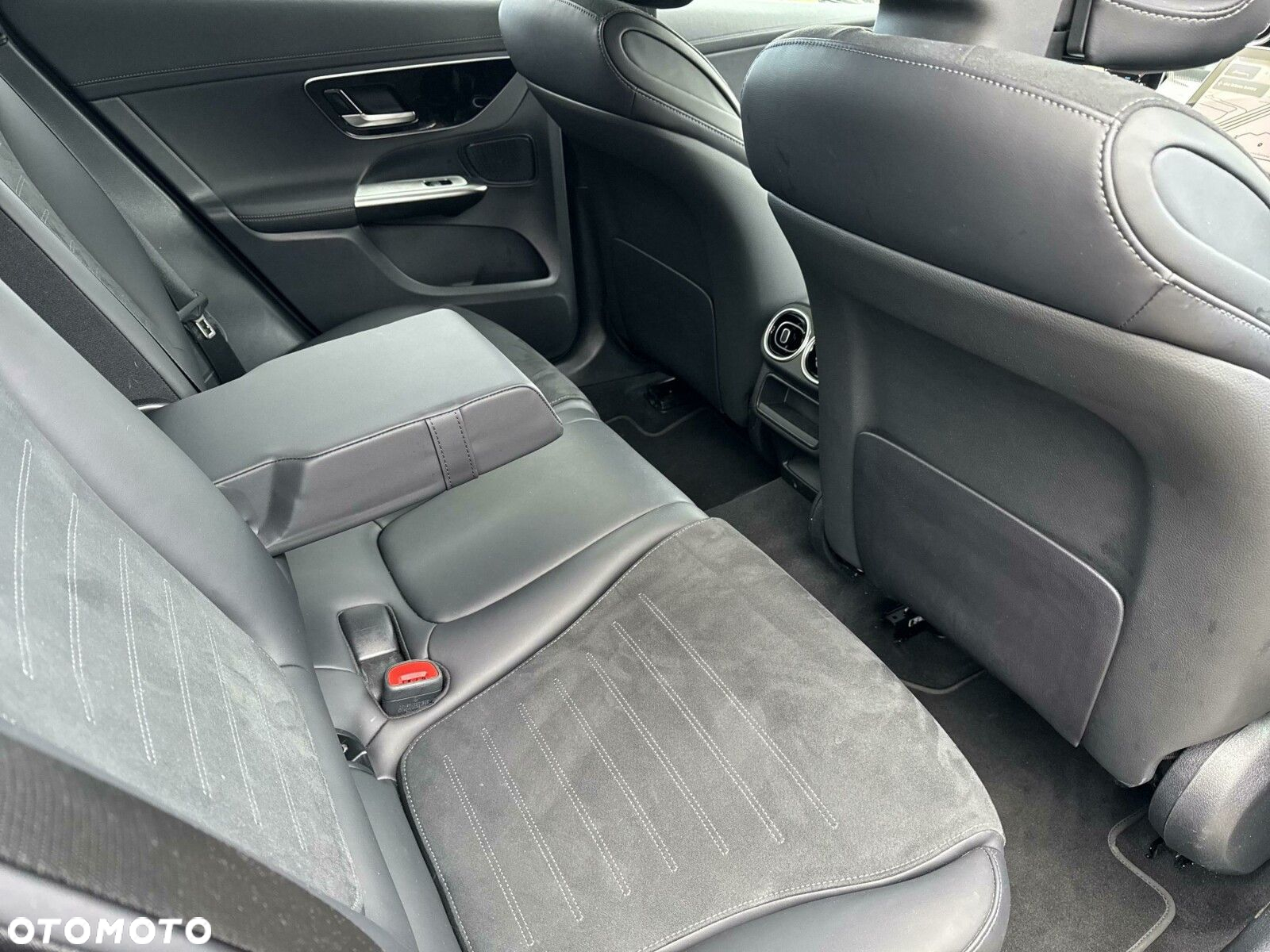 Mercedes-Benz GLC - 20