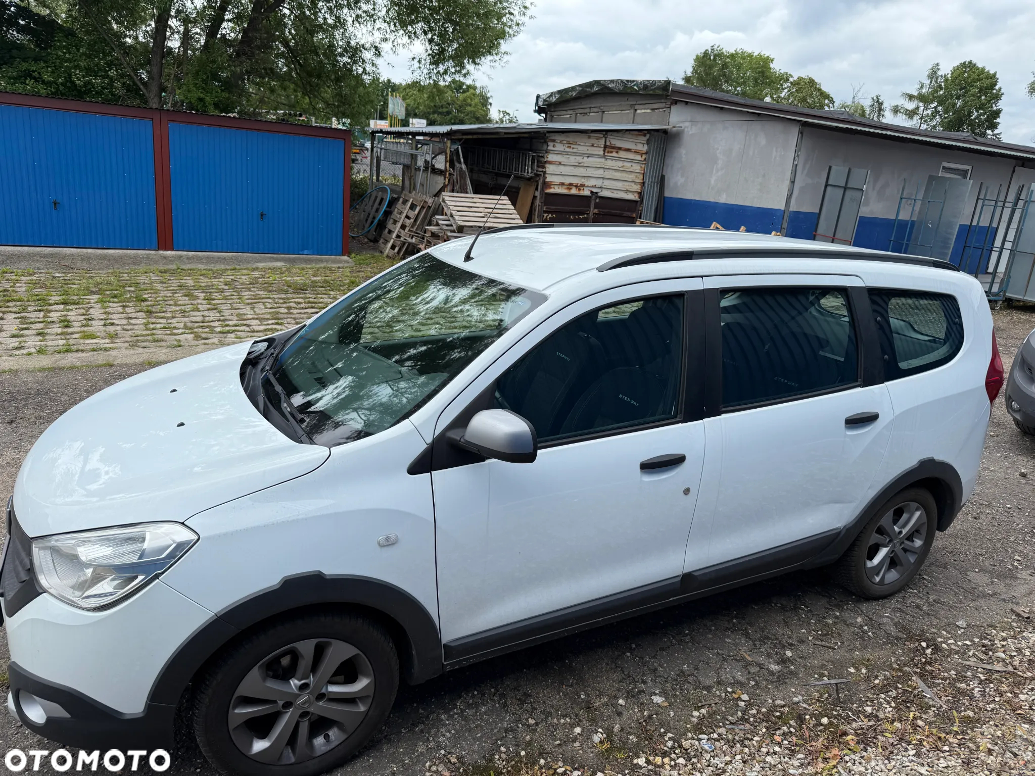 Dacia Lodgy 1.5 dCi Stepway - 3