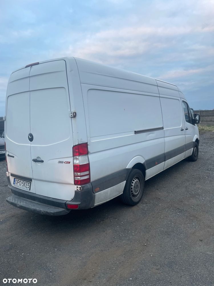 Mercedes-Benz Sprinter - 3