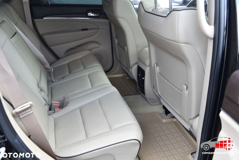 Jeep Grand Cherokee - 21