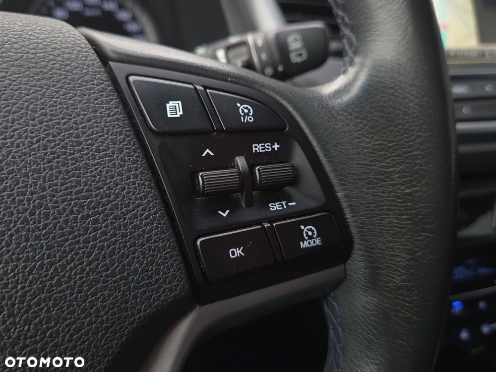 Hyundai Tucson 2.0 CRDI BlueDrive Style 2WD - 20