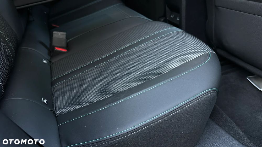 Peugeot 308 1.2 PureTech Allure Pack S&S EAT8 - 24