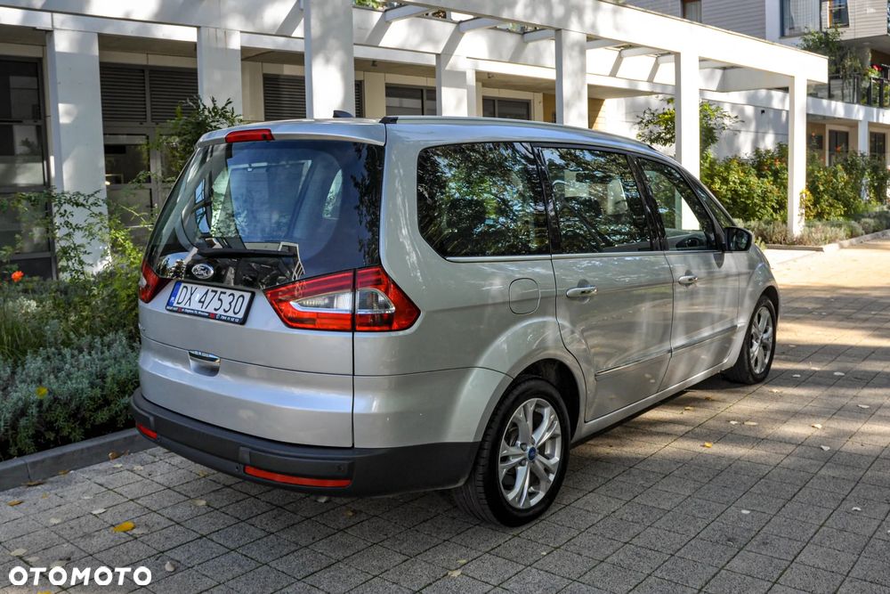 Ford Galaxy - 4