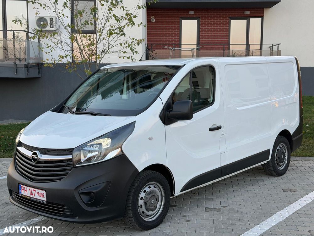 Opel Vivaro - 1