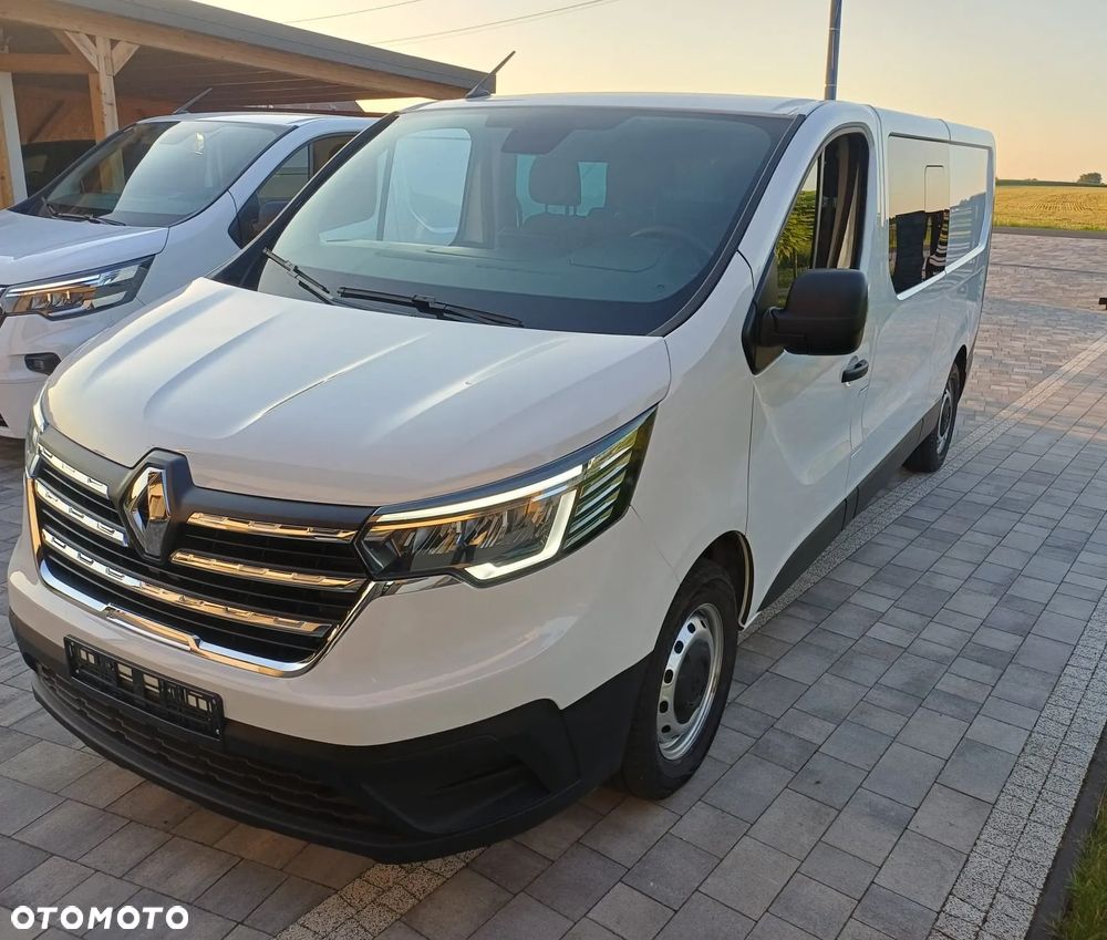 Renault Trafic - 2