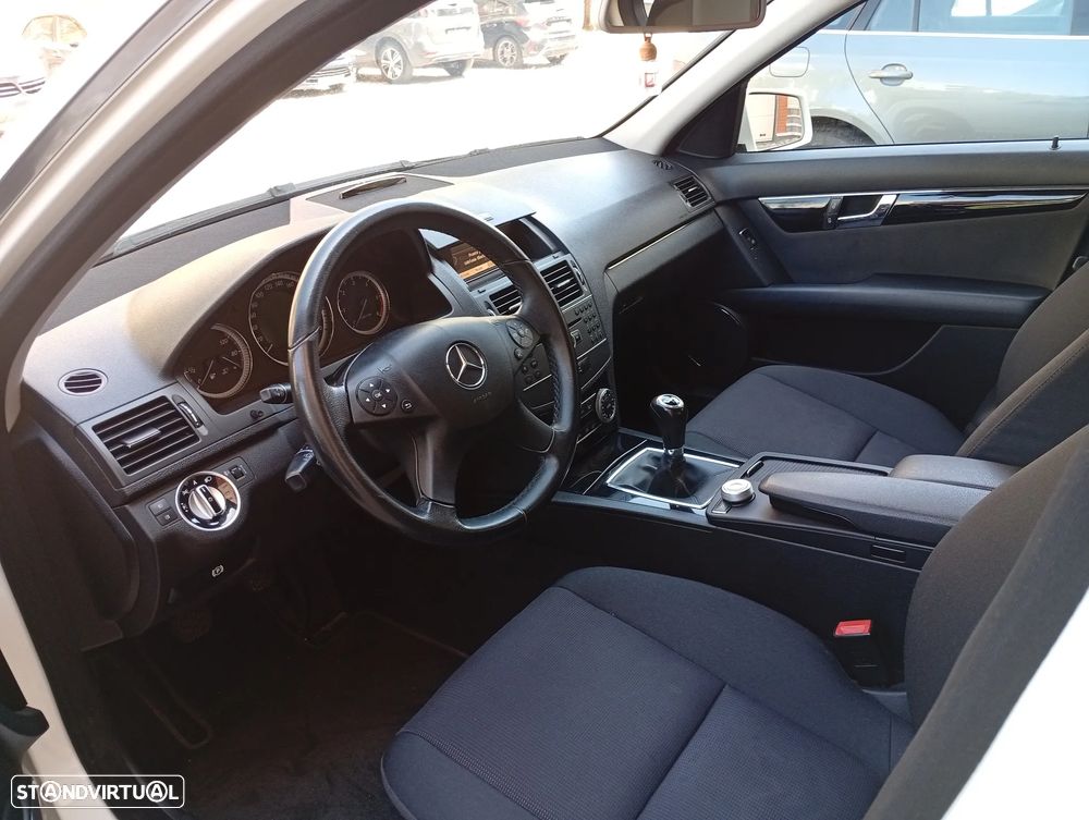 Mercedes-Benz C 180 CDi Avantgarde BlueEfficiency - 9