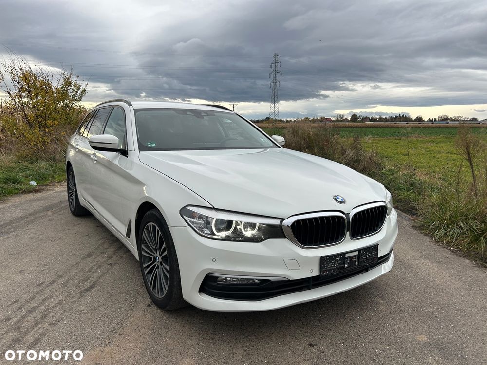 BMW Seria 5 520d Sport Line - 3