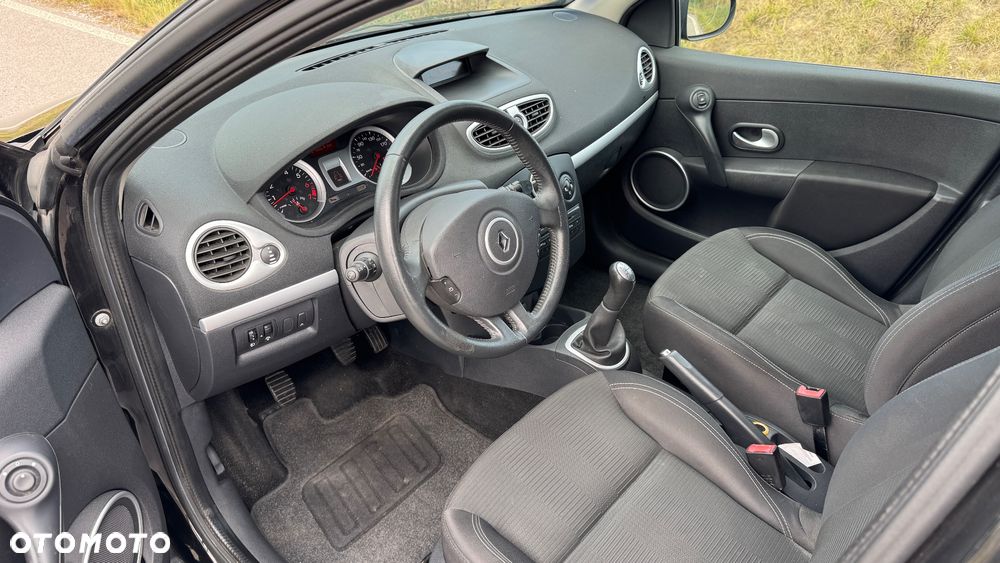 Renault Clio 1.2 TCE Wind - 12