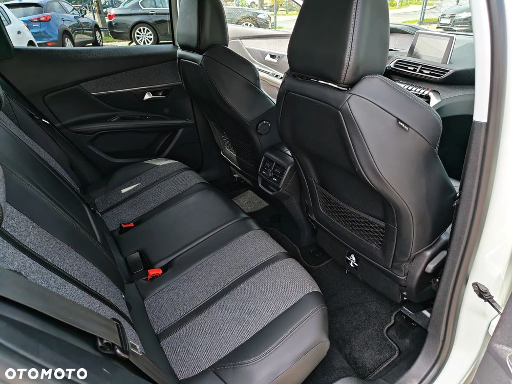 Peugeot 3008 1.2 PureTech Active S&S - 22