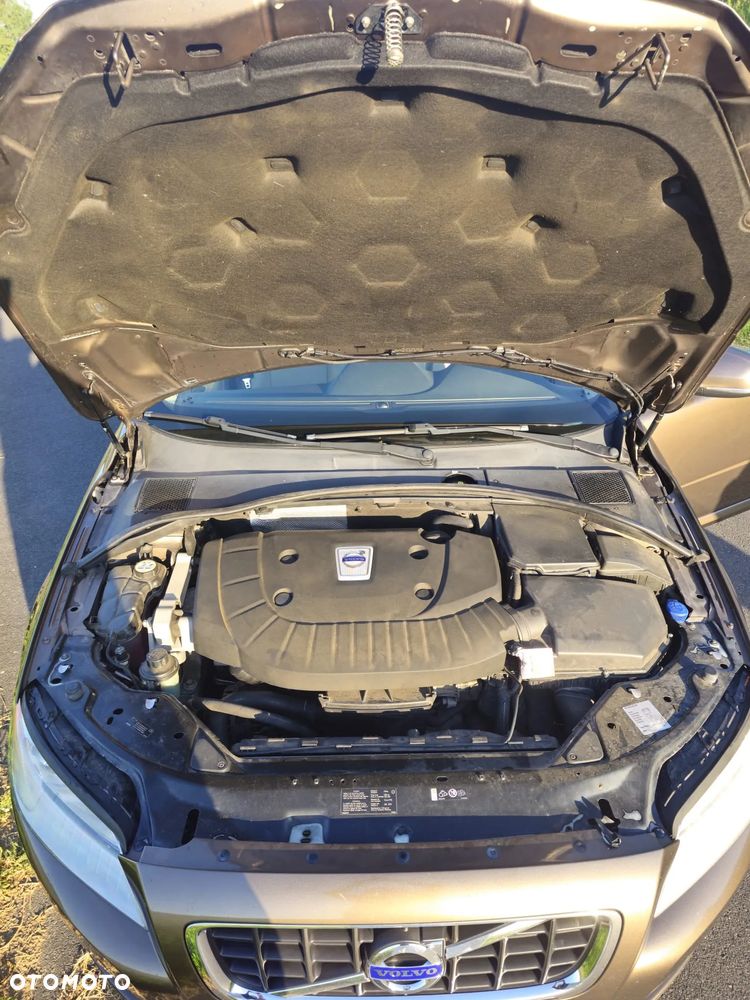 Volvo V70 D3 Edition - 16