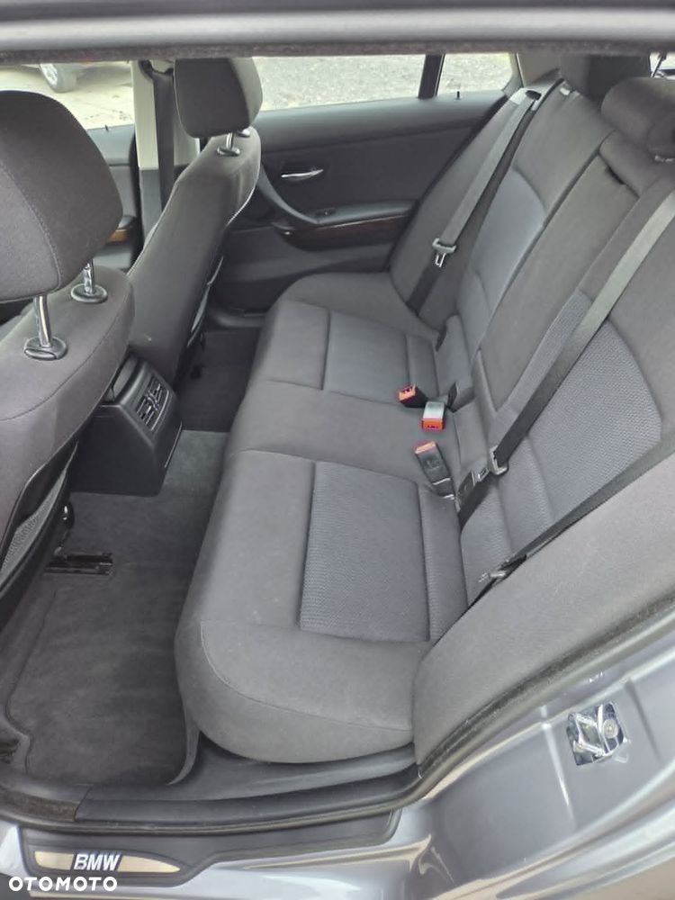 BMW Seria 3 320i - 12