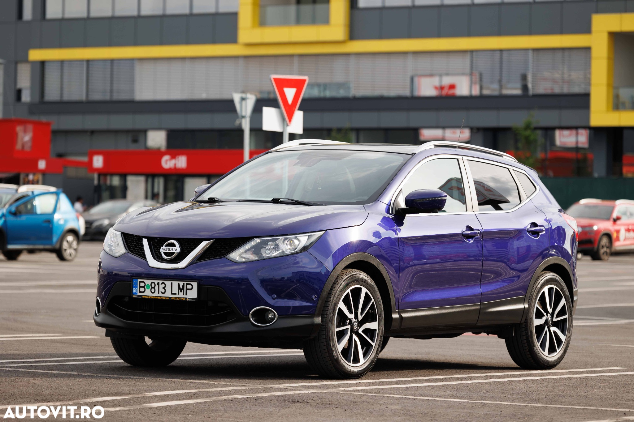Nissan Qashqai 1.6 DCI TEKNA+ - 8