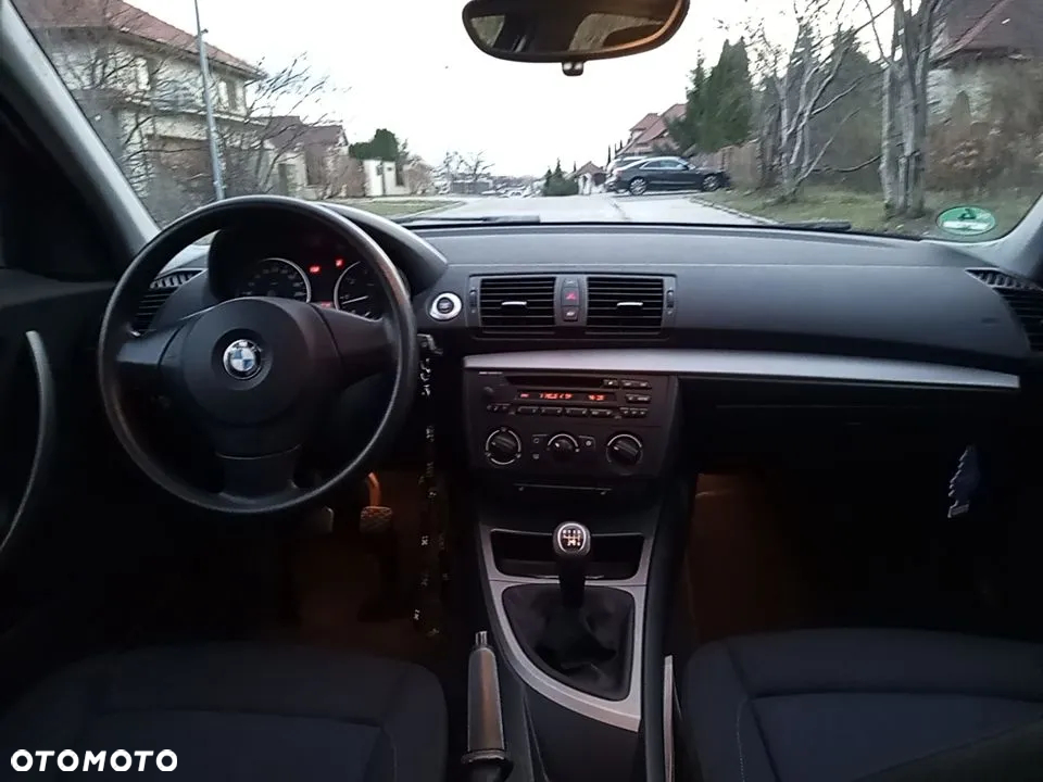 BMW Seria 1 116i - 12