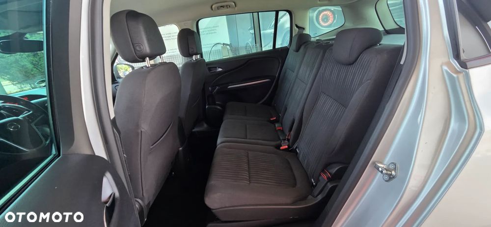 Opel Zafira Tourer 1.4 Turbo ecoFLEX Start/Stop Business Edition - 28