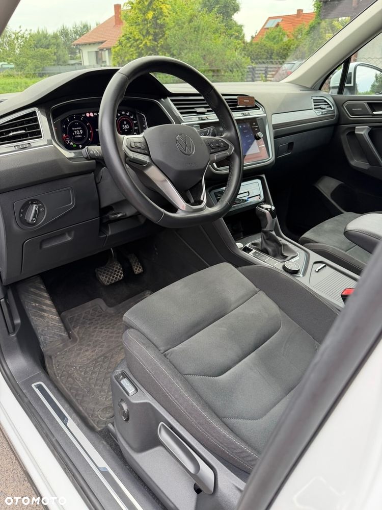 Volkswagen Tiguan Allspace 2.0 TSI 4Mot Elegance DSG - 16