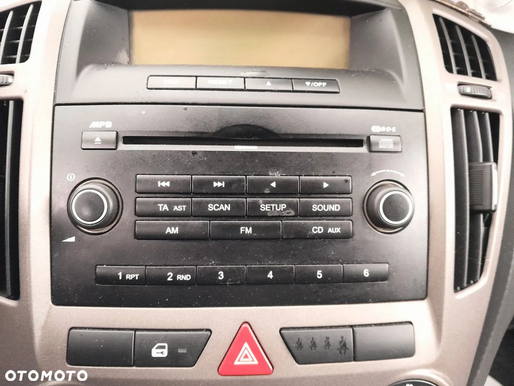 Radioodtwarzacz CD KIA Ceed 06-12r. - 2