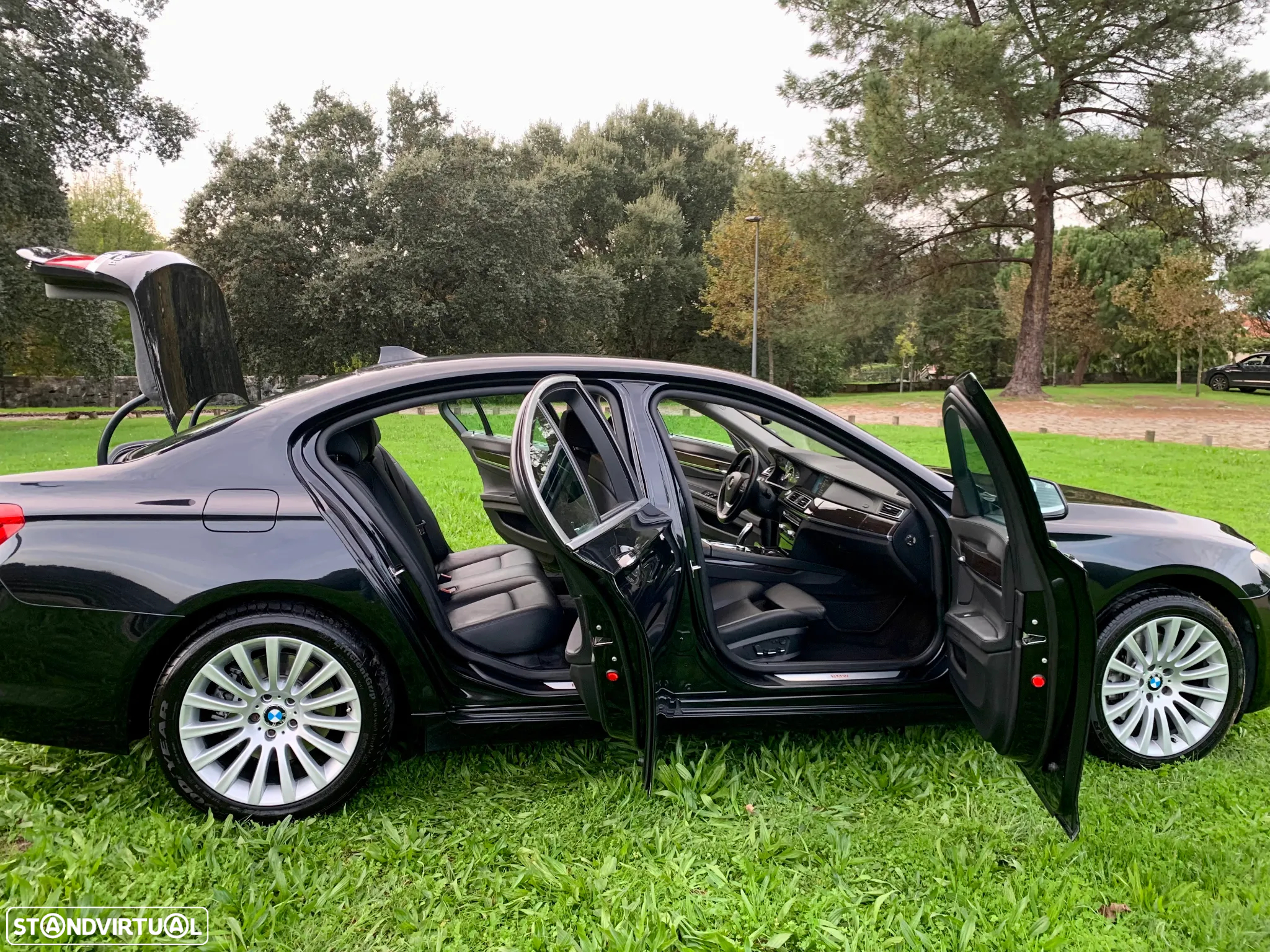 BMW 740 d Pack M - 54